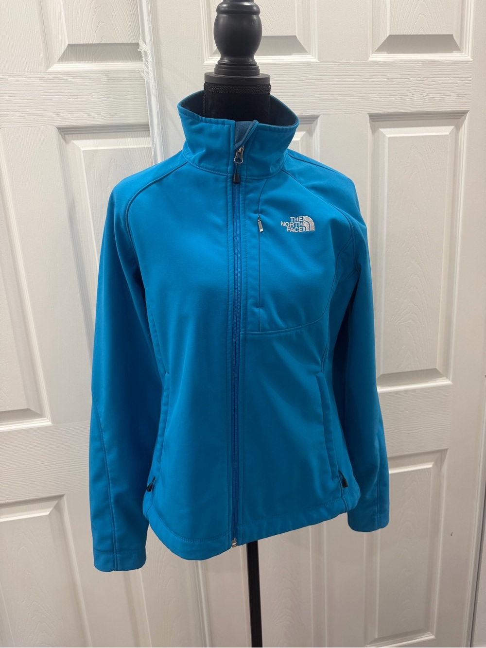 The North Face Women's Teal Blue Utility Softshell Jacket